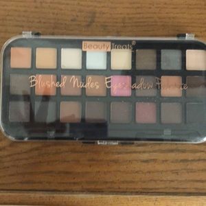 Make up palette